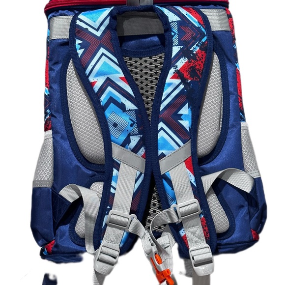 Backpack - Picture 2 of 3